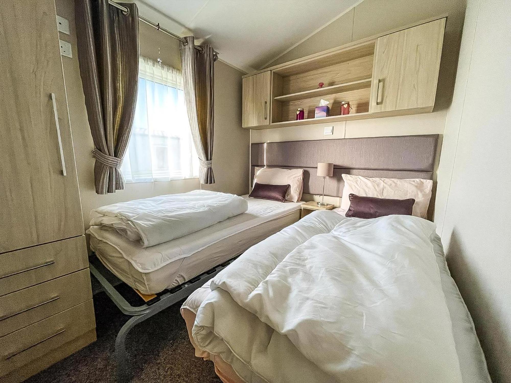 Wonderful 6 Berth Caravan For Hire By A Stunning Norfolk Beach Ref 19006Sd Scratby Exterior foto
